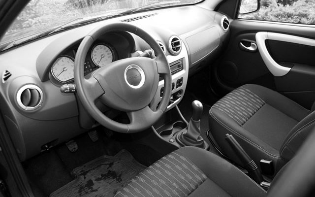 Test: Dacia Sandero LPG 1.2 75 KM - wnętrze