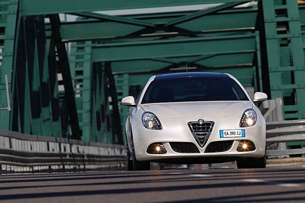 Alfa Romeo Giulietta - przód