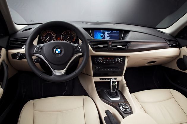 BMW X1 xDrive28i -wnętrze