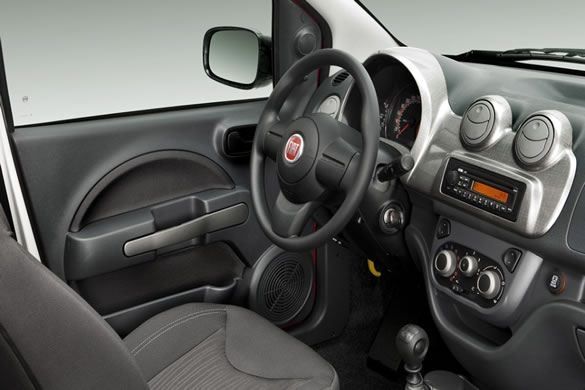 Fiat Uno - wnętrze