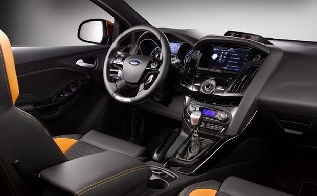 Ford Focus ST 2012 - wnętrze