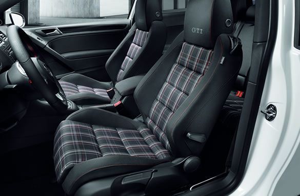 VW Golf GTI - wnętrze