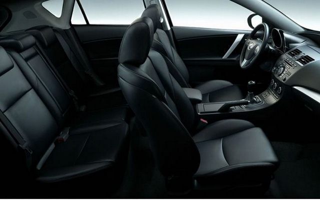 Nowa Mazda 3 - wnętrze