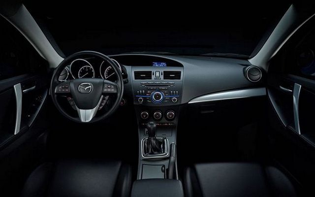 Nowa Mazda 3 - wnętrze