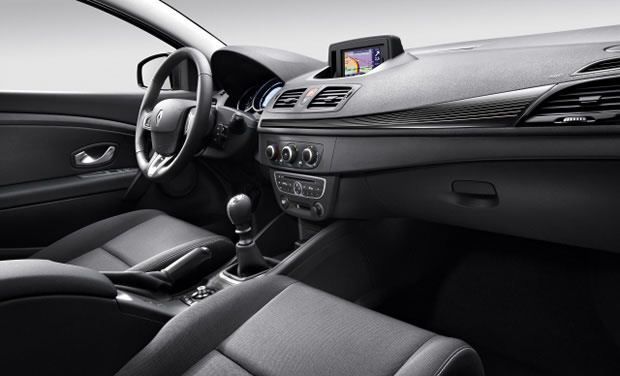 Renault Laguna 2010 - wnętrze