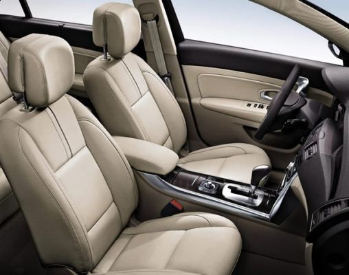 Renault Latitude - wnętrze