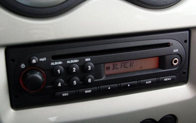 Test: Dacia Sandero LPG 1.2 75 KM - radio