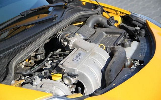200 konne serce Clio RS