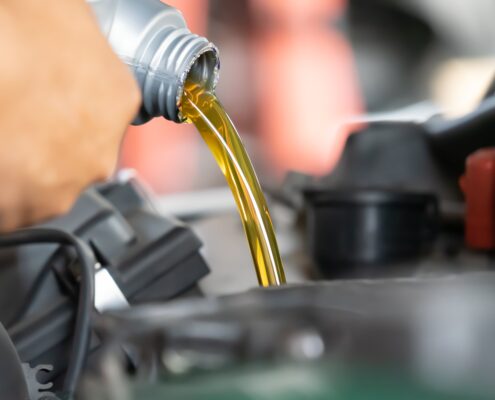 Jak wybrać olej do silnika dwusuwowego
